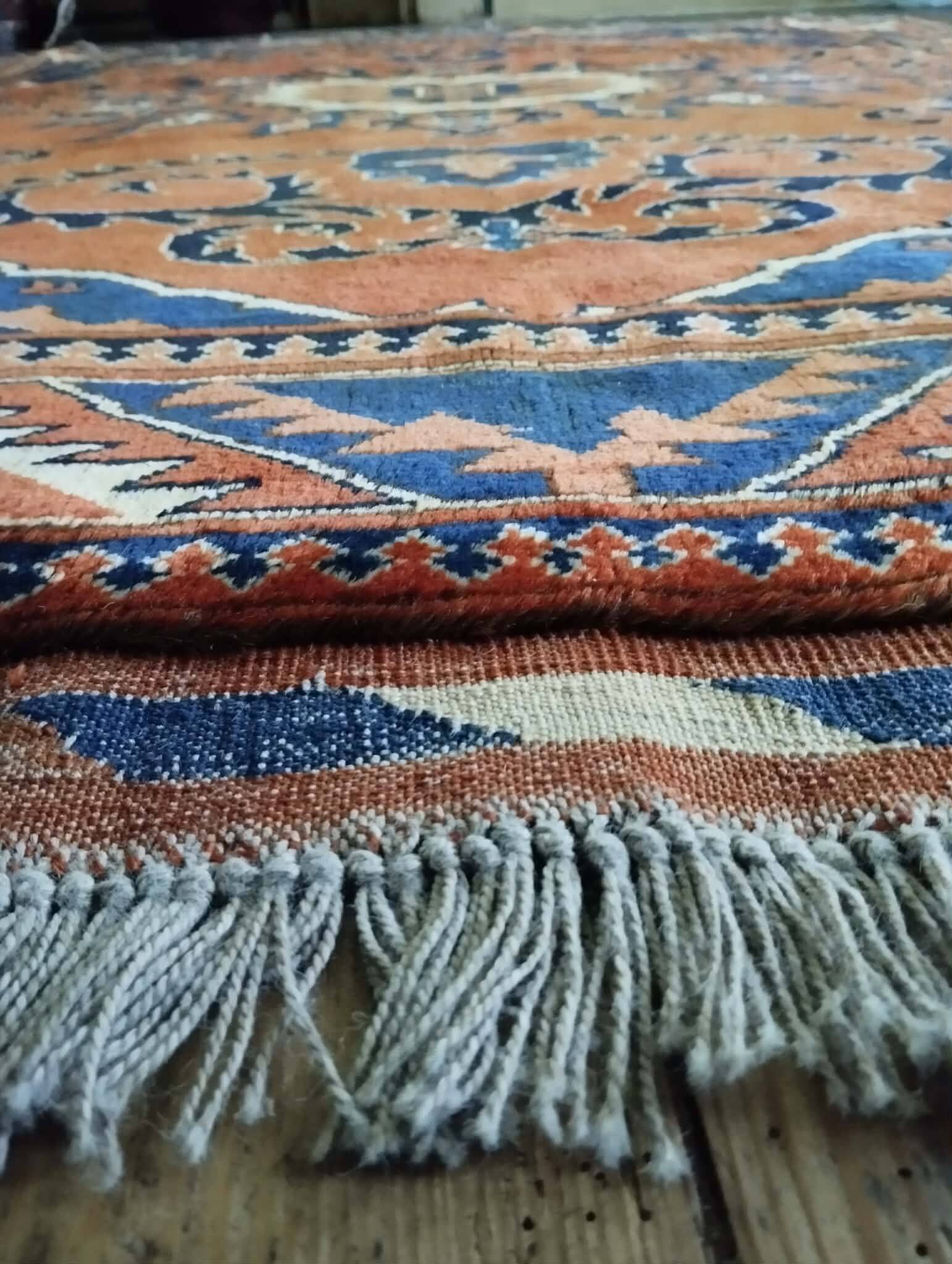 Handmade Pakistani Gazni rug 194x168cm