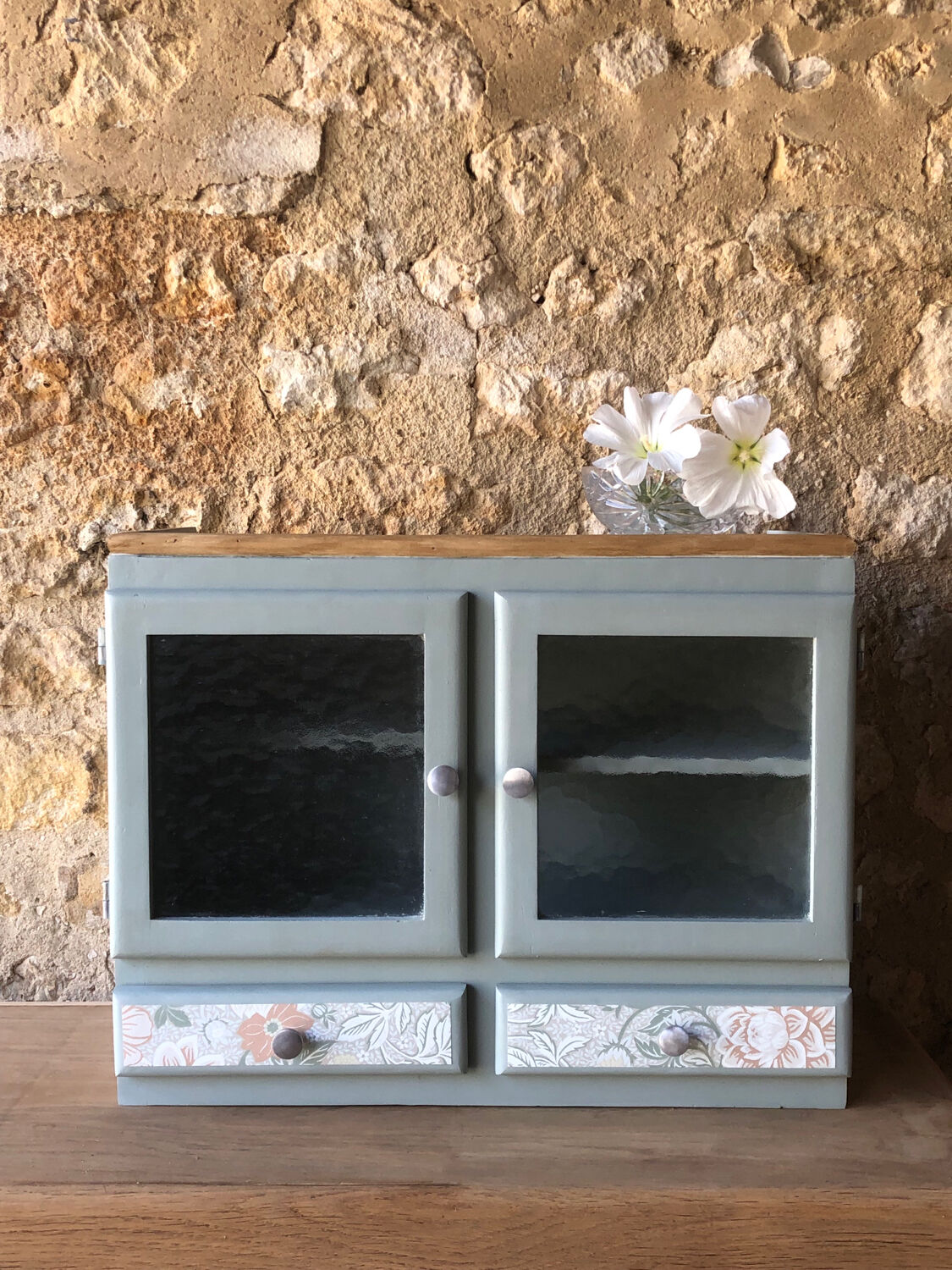 Medicine cabinet