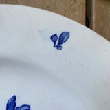 Plate with blue floral decoration KG Luneville