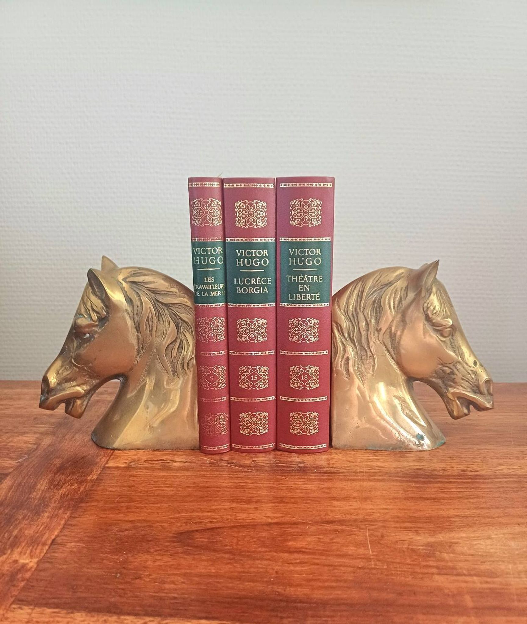 Paire de serre-livres vintage en laiton en forme de cheval