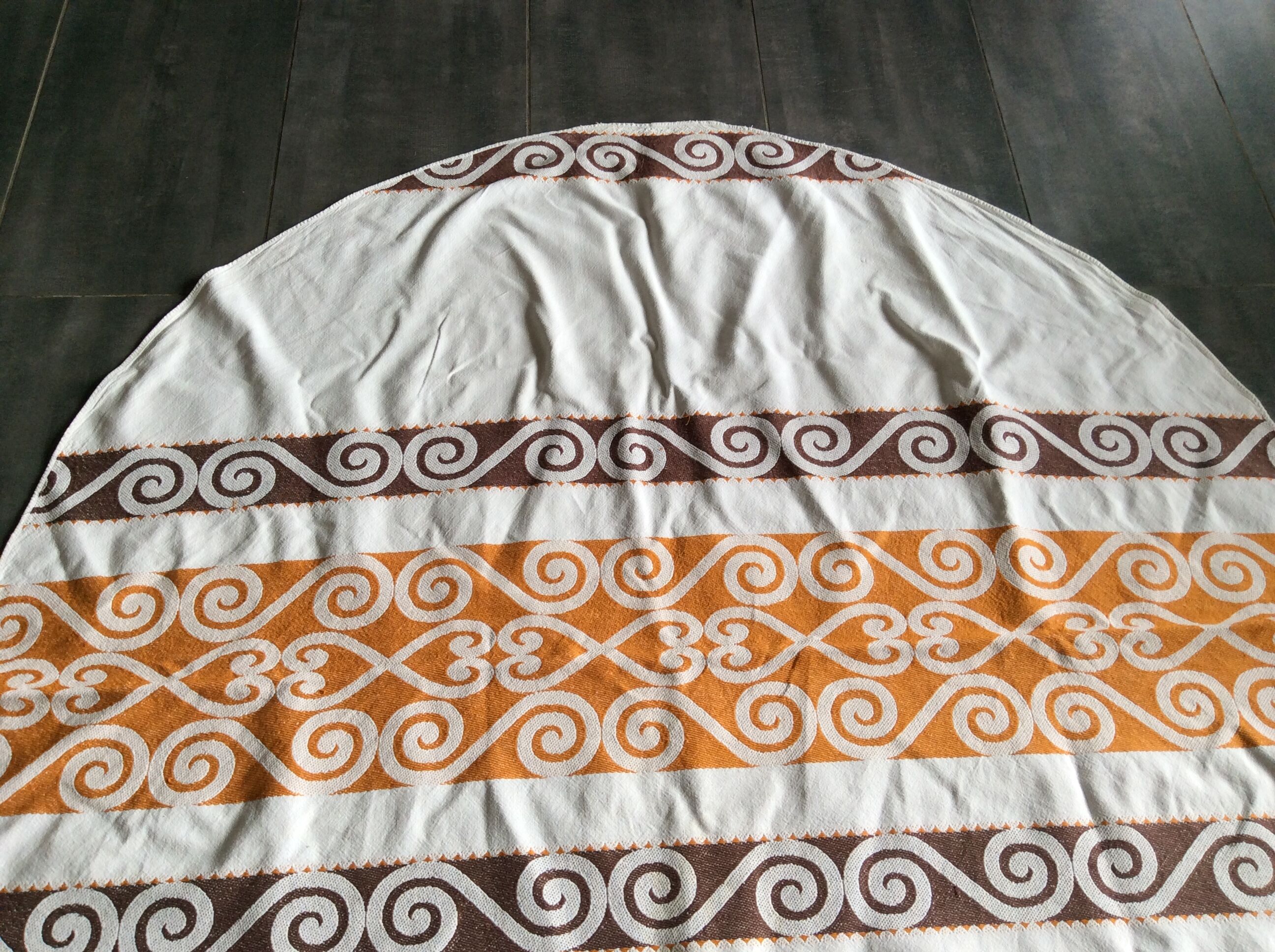 Vintage round tablecloth