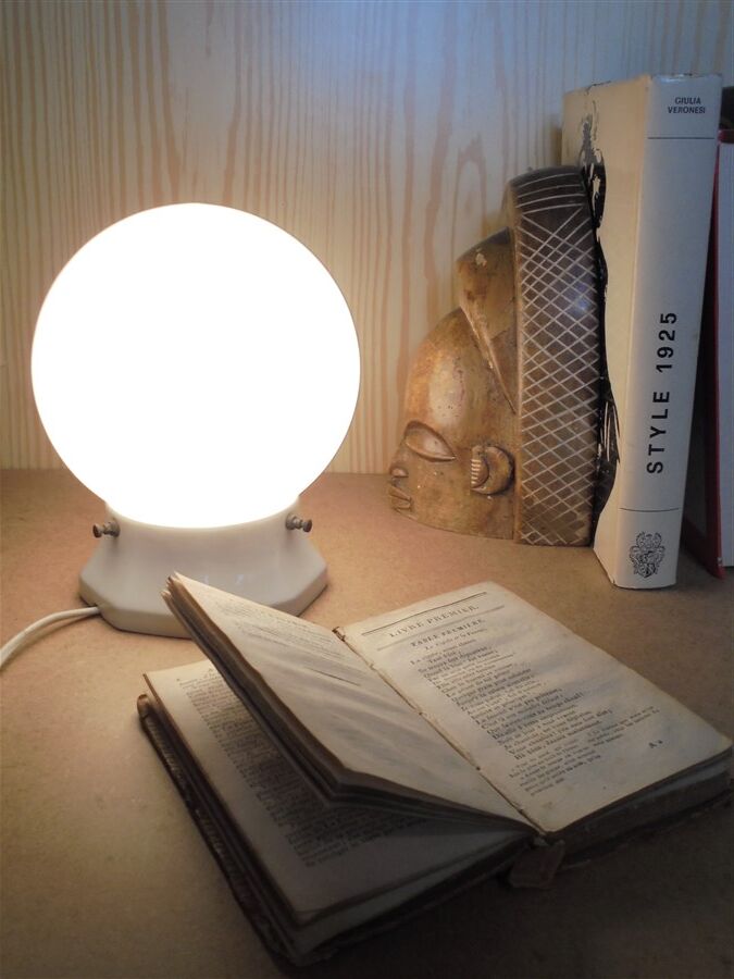 Art Deco opaline lamp