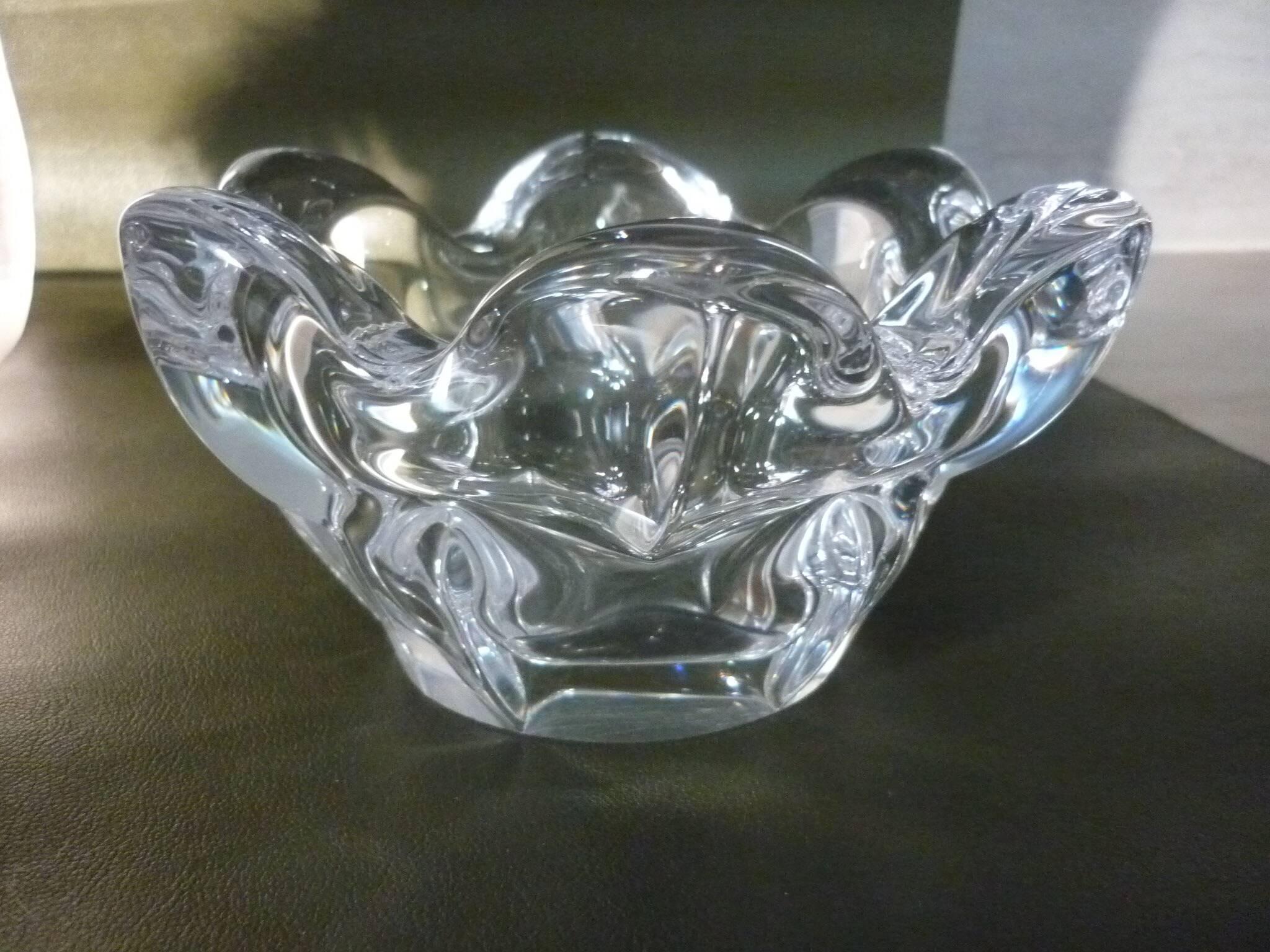 Cendrier en cristal signé Bayel