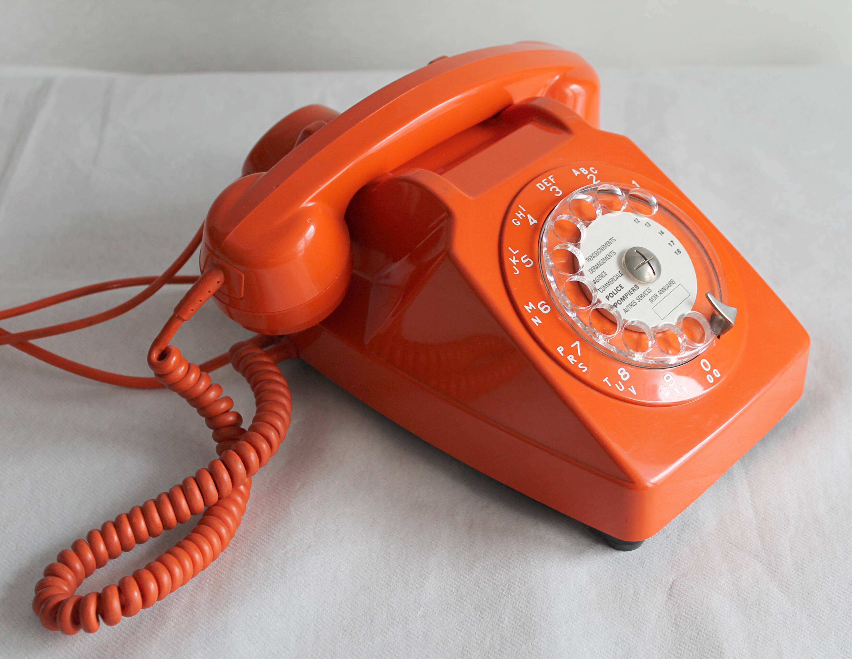 Phone orange 70'