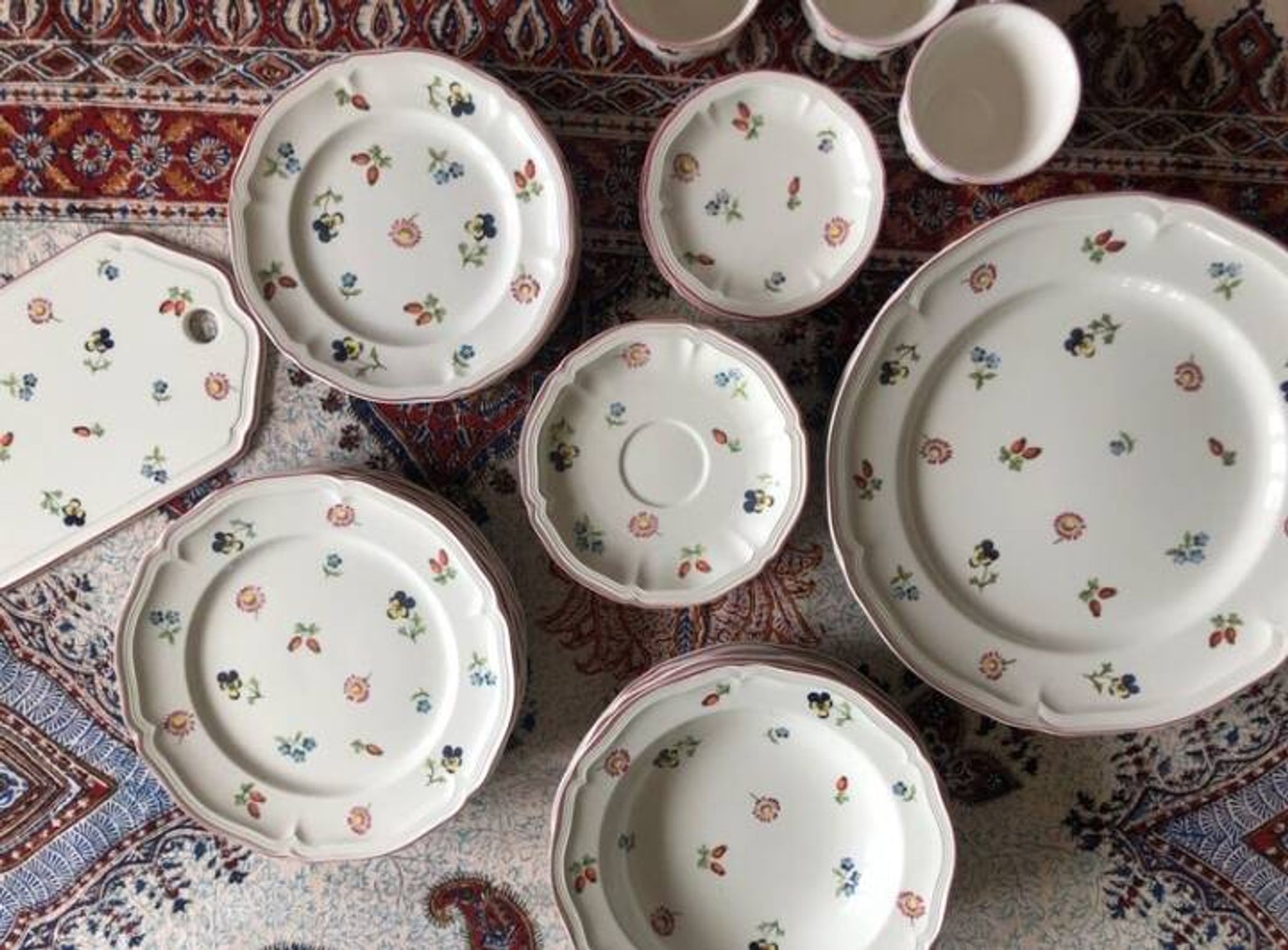 Service complet de dîner, thé et café « Petite Fleur » de Villeroy & Boch pour six personnes