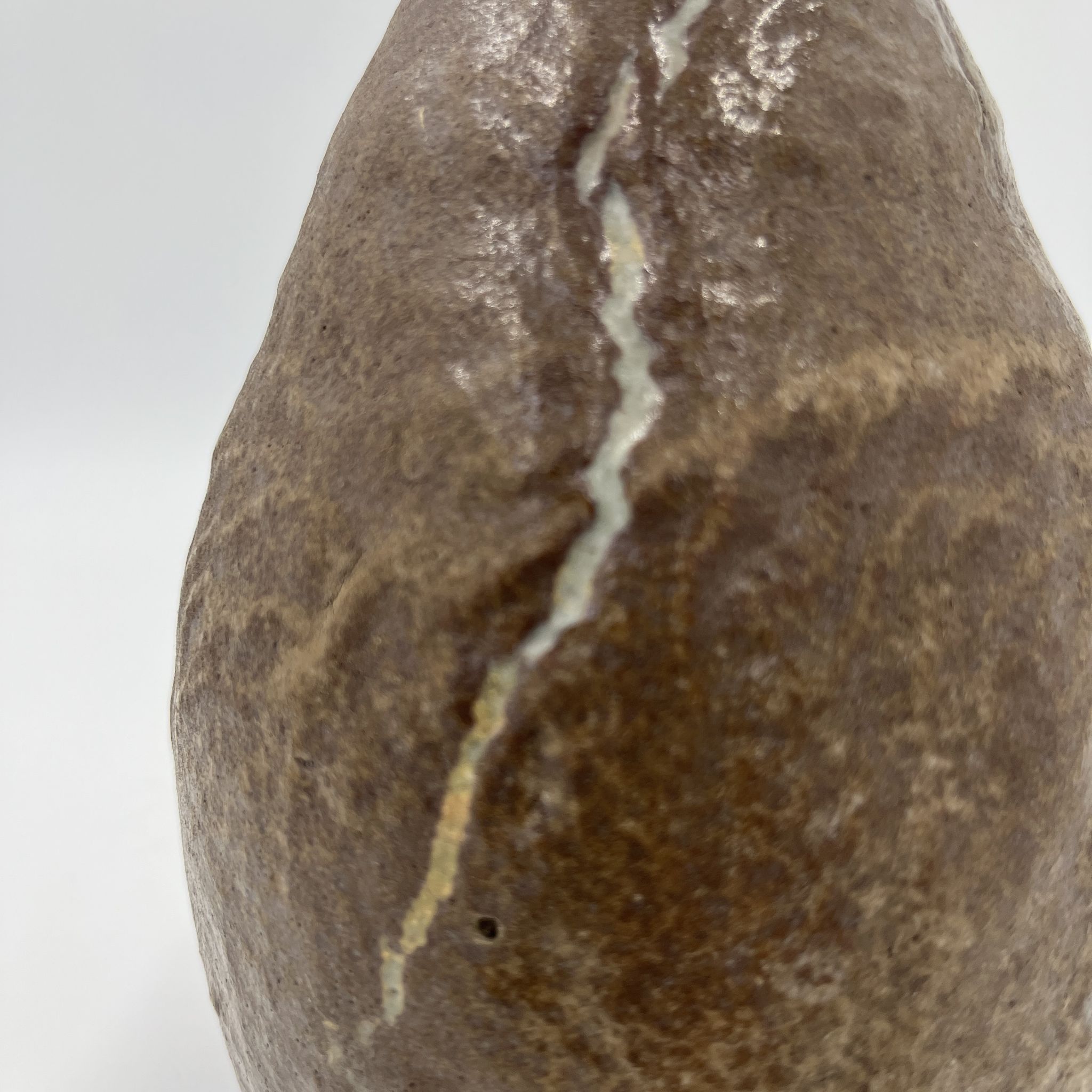 Vase en terre cuite veiné