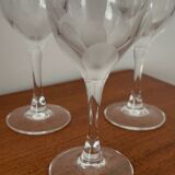 Set of engraved crystal white wine glasses – Elegant vintage glasses