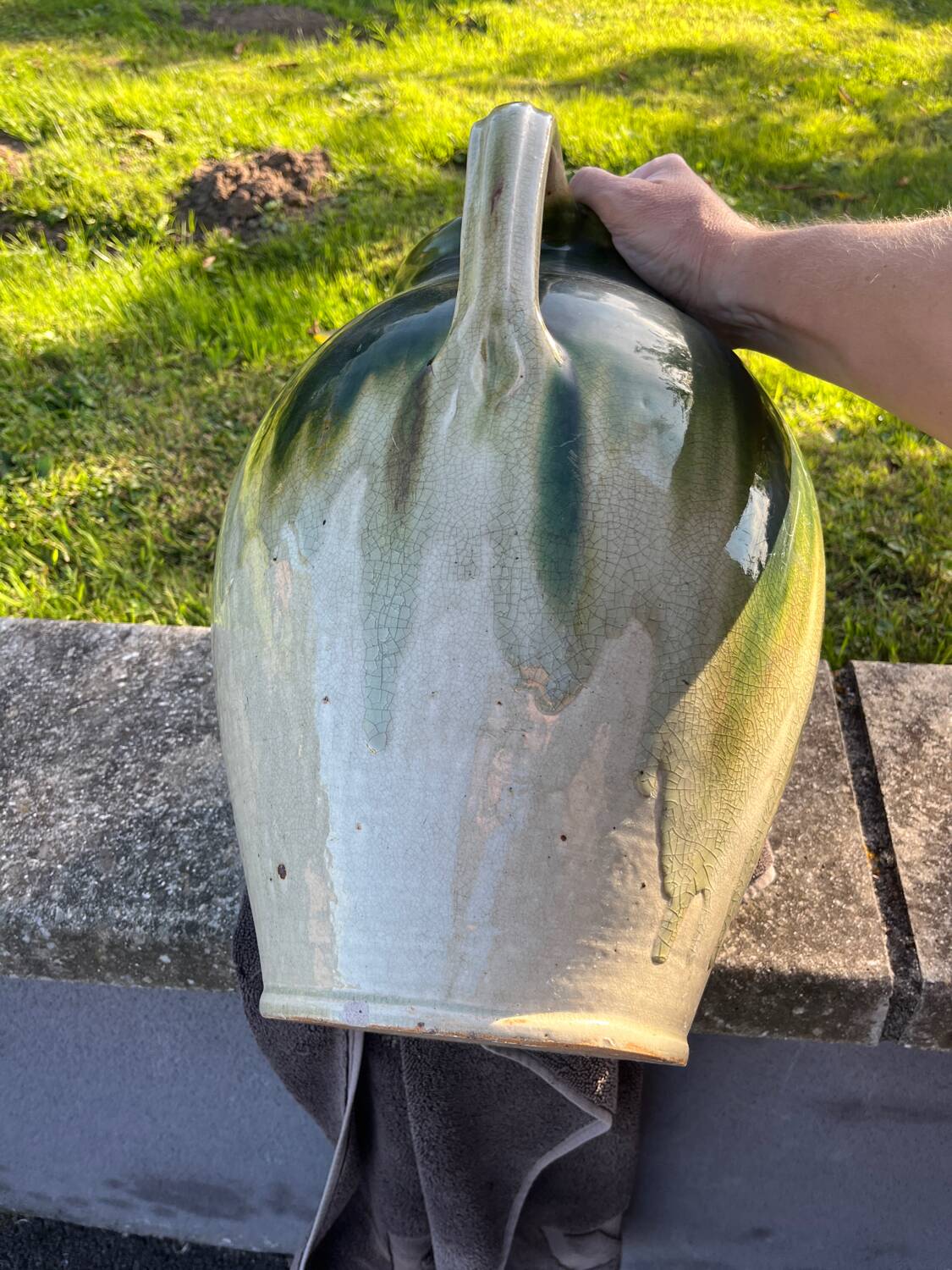 Glazed earthenware pot or jar