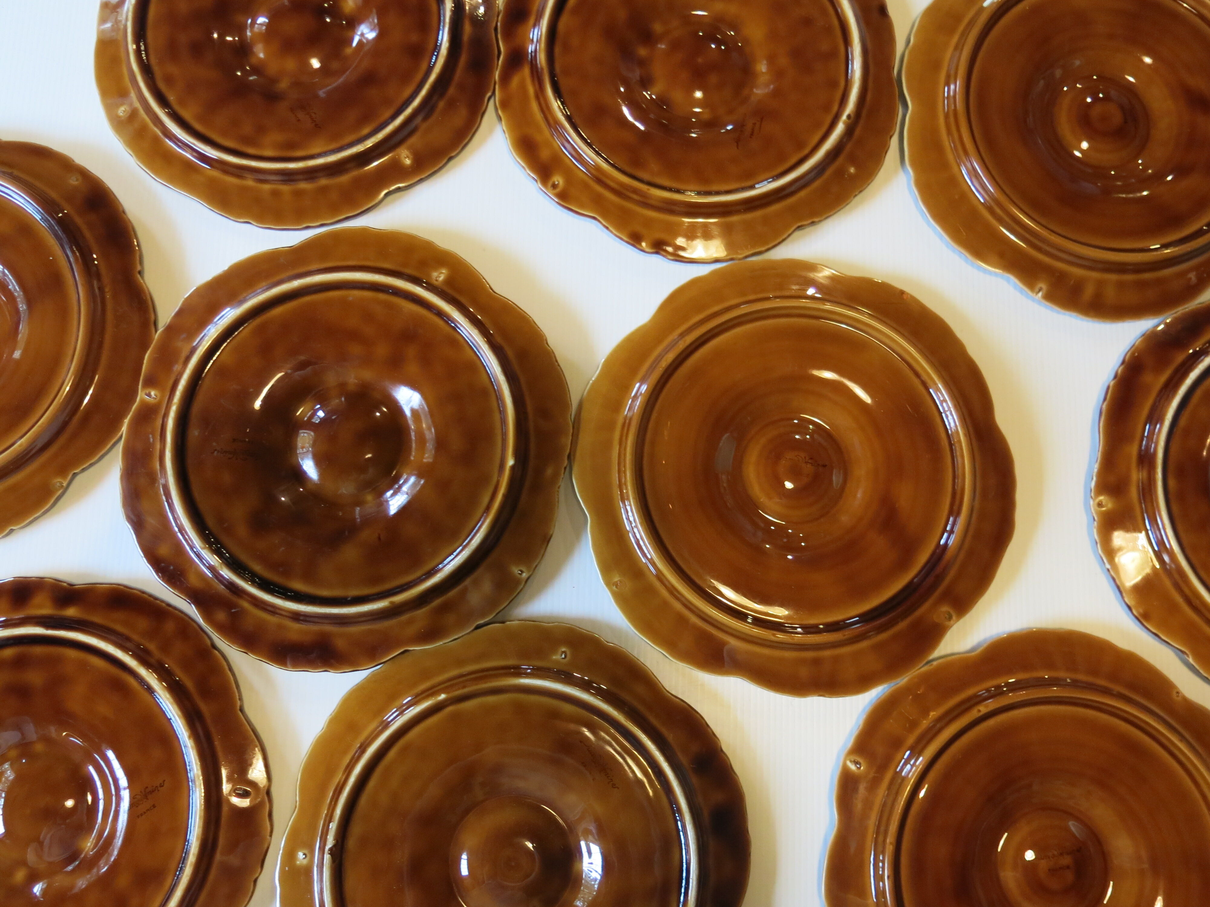 10 Sarreguemines oyster plates in very good condition