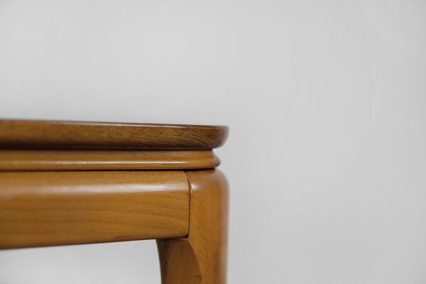 Table basse basse en bois de cerisier, années 1950