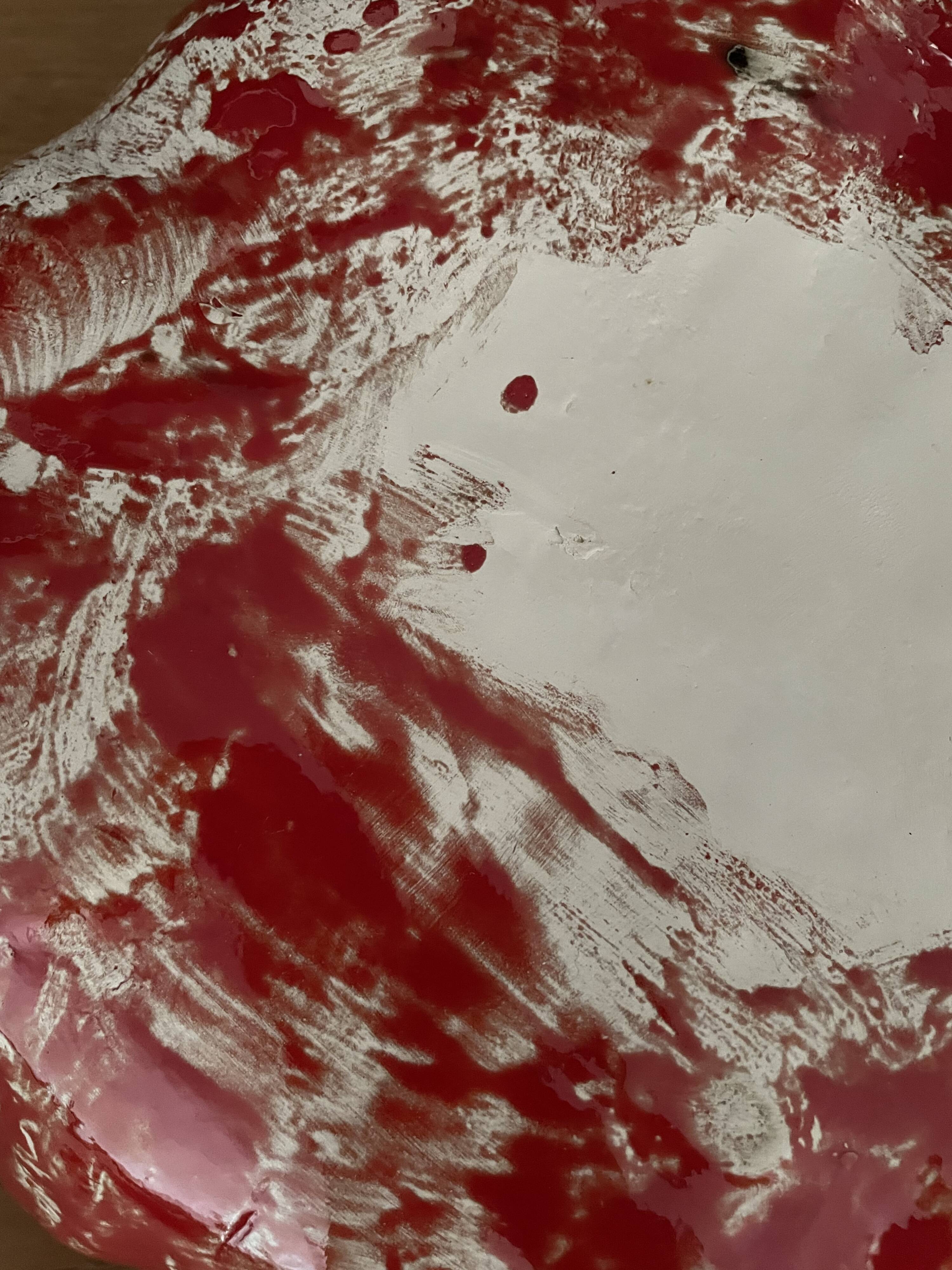 Fruit basket in red and white ceramic
