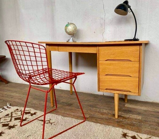 Modernist desk in light chene vintage