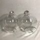 Paire ancienne carafes bombée verre avec bouchon rond vintage