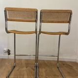 Tabourets de Bar Cesca par Marcel Breuer.