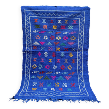 Tapis kilim berbère tissé à la main : petit tapis d'appoint tribal marocain