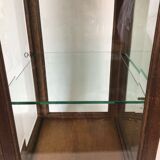 Showcase to be placed in oak