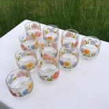 10 vintage glasses with flower patterns