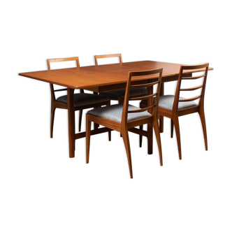 Dining Table & 4 Chairs By Tom Robertson For Mcintosh of Kirkcaldy