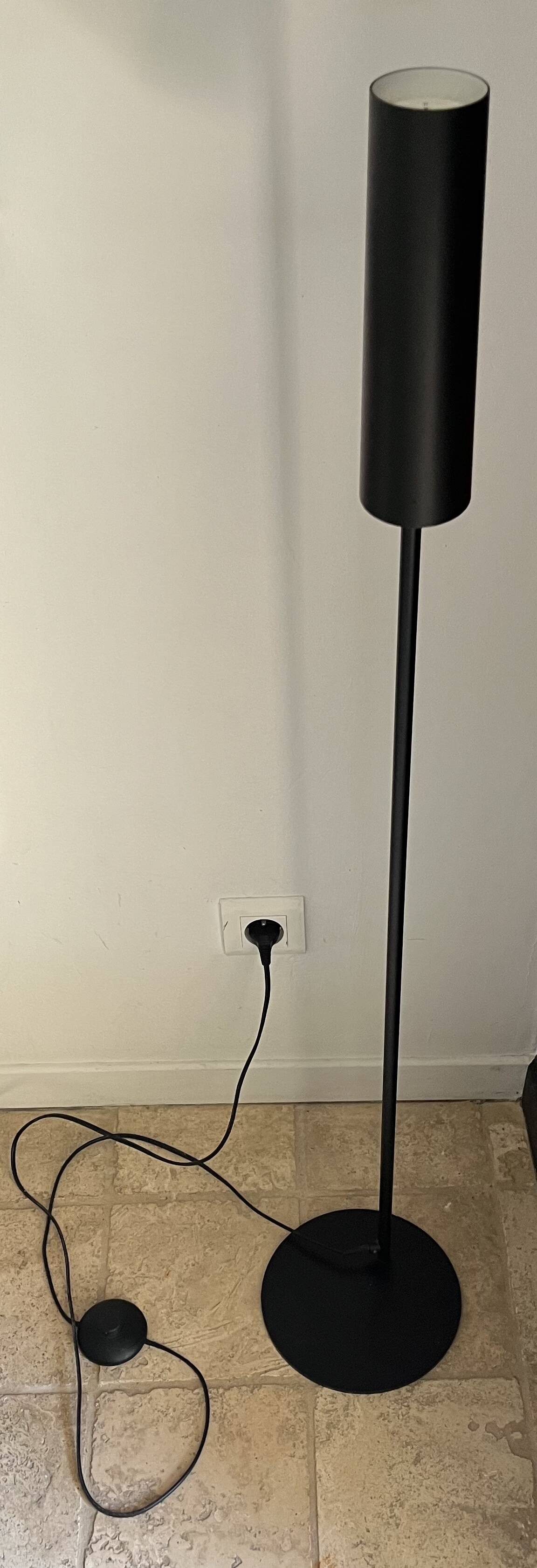 Black Link 29884 floor lamp from Faro Barcelona