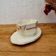 Saucière beige et dorée Saint Amand vintage