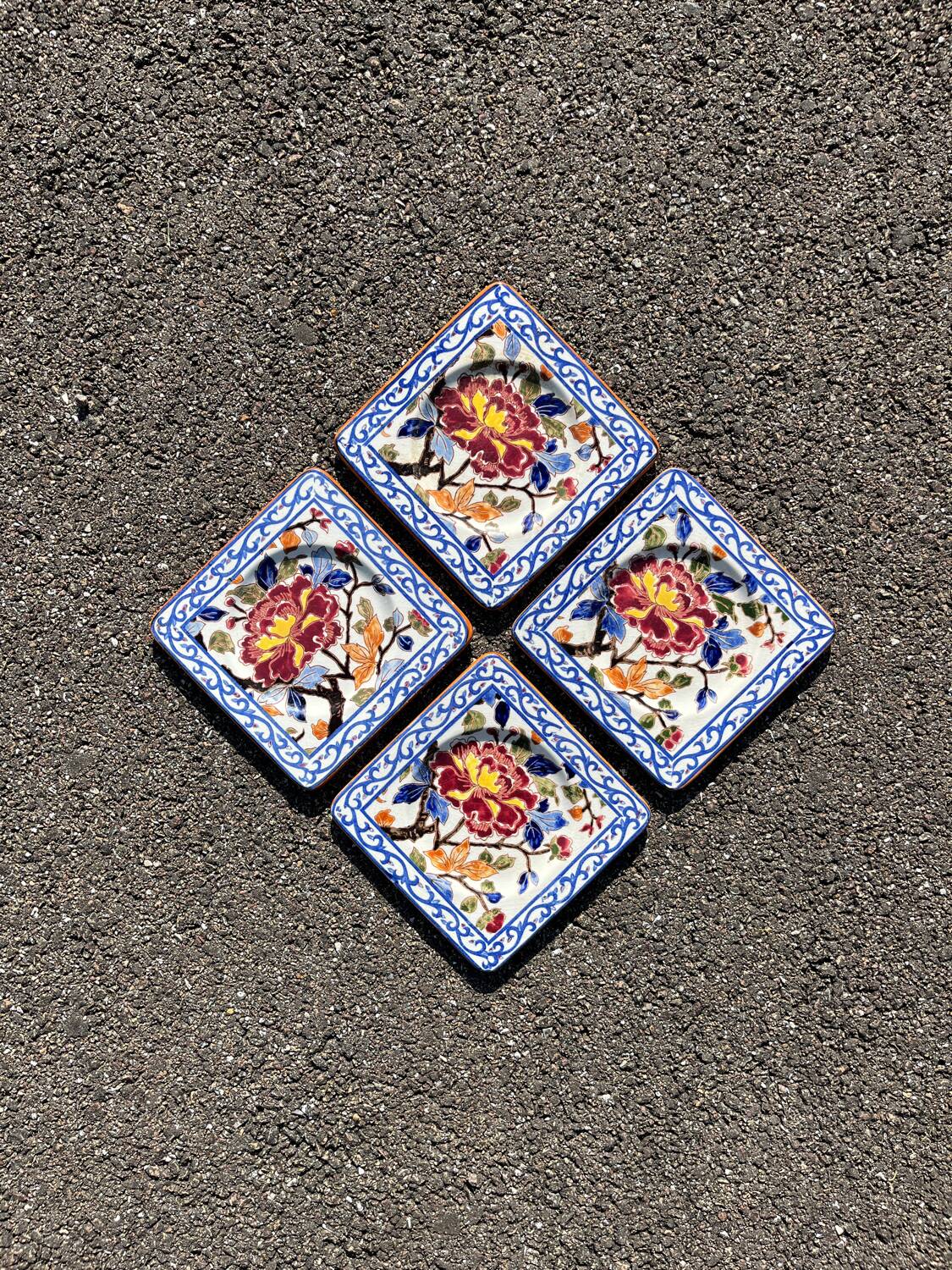 Set of 4 Gien earthenware cake dessert plates with peony decoration