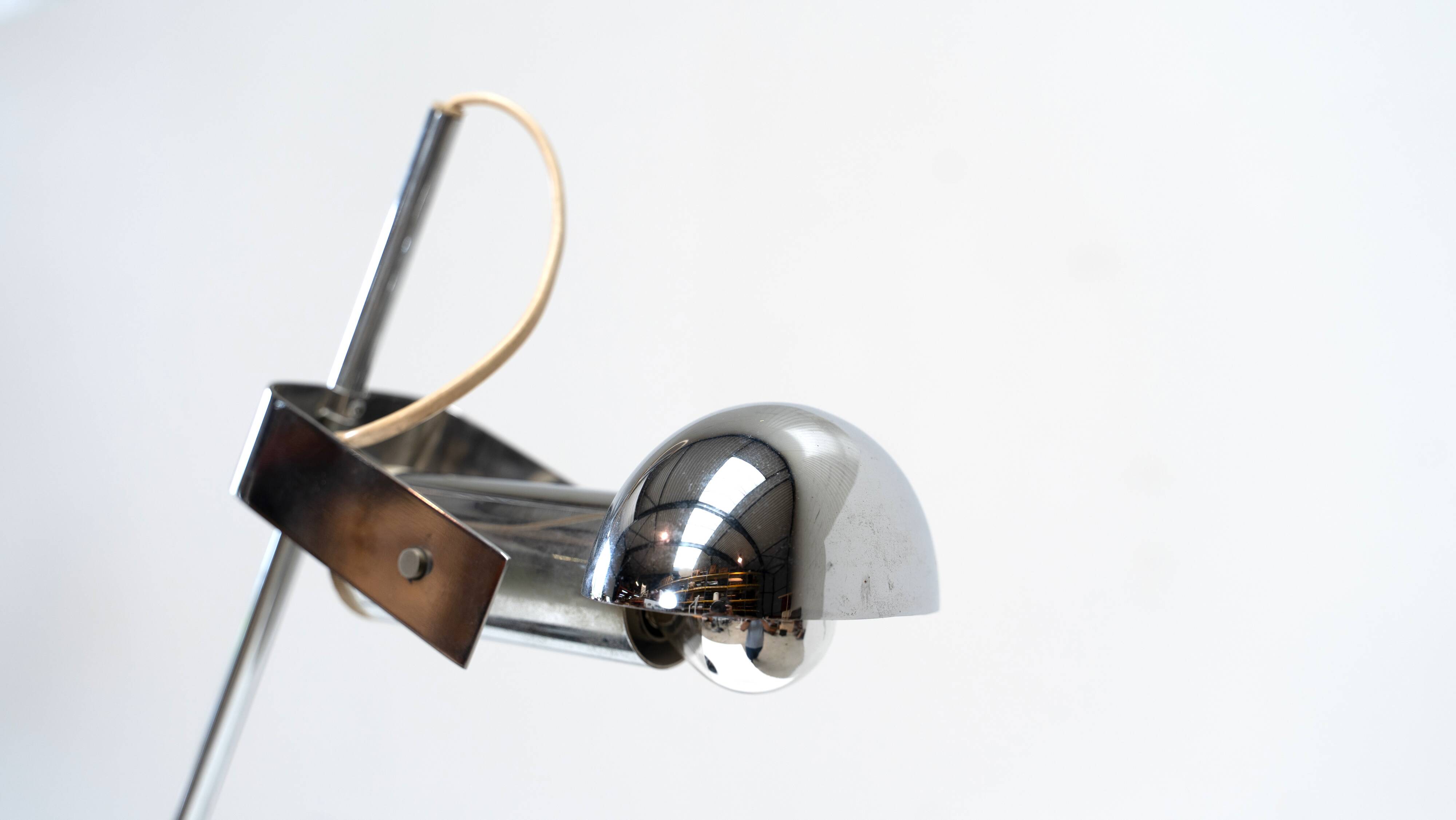 Italian table lamp T395 by Robert Sonneman