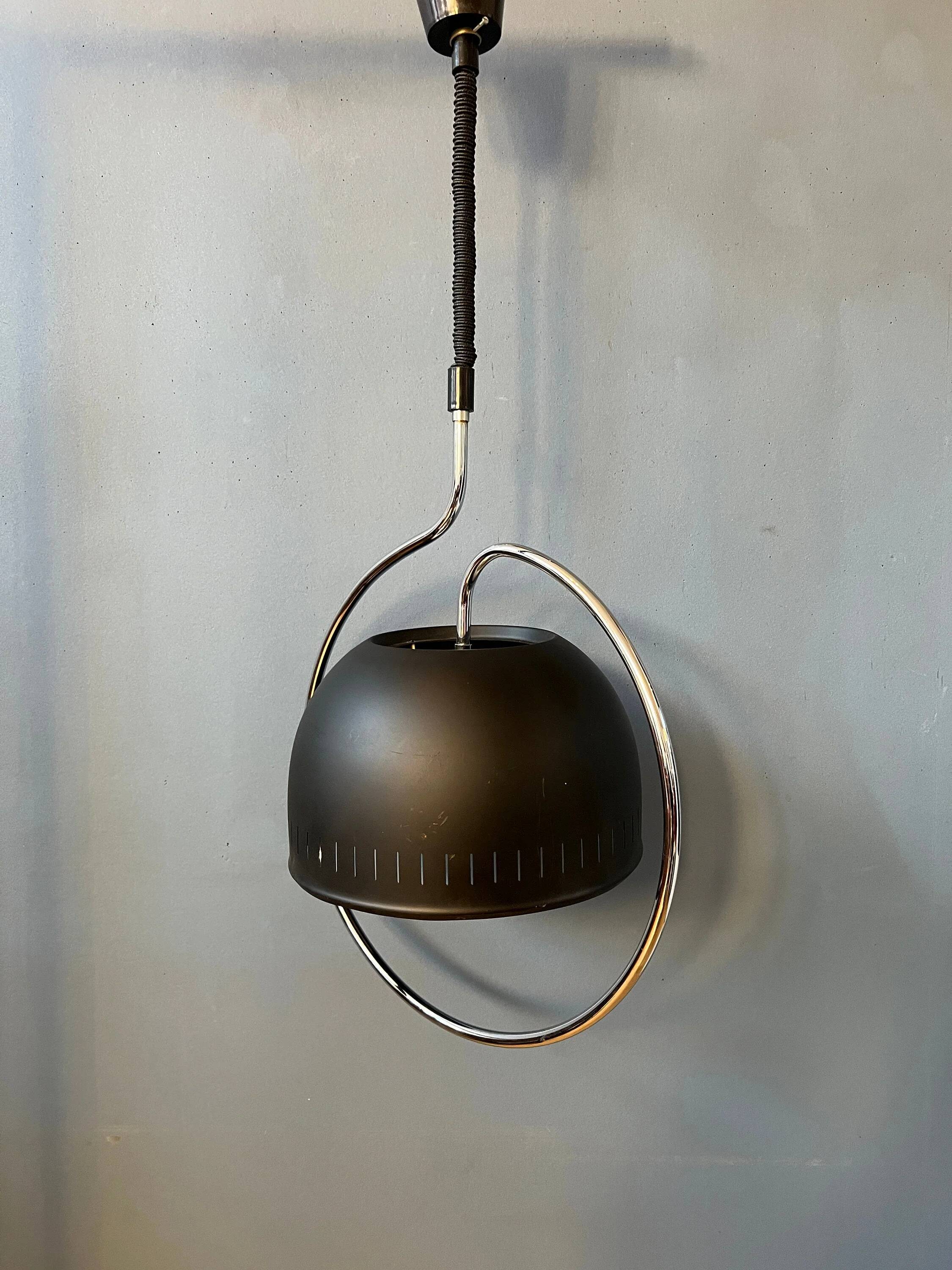 Suspension Space Age Dijkstra with a chrome structure and black metal lampshade.
