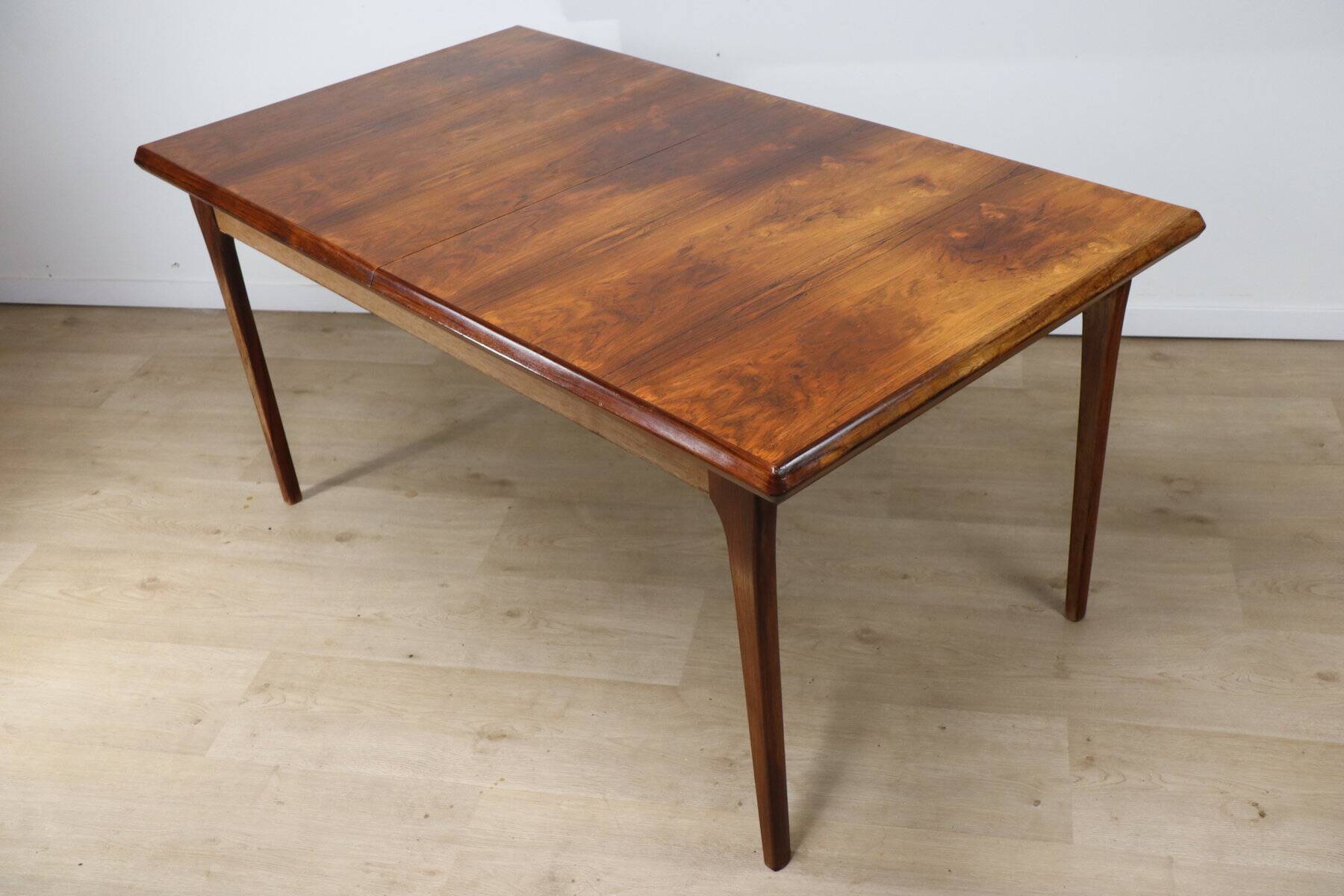 Scandinavian extendable rosewood dining table, 1960s