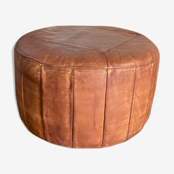 Leather pouf