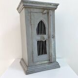 Meuble de rangement, buffet ancien en bois gris patiné