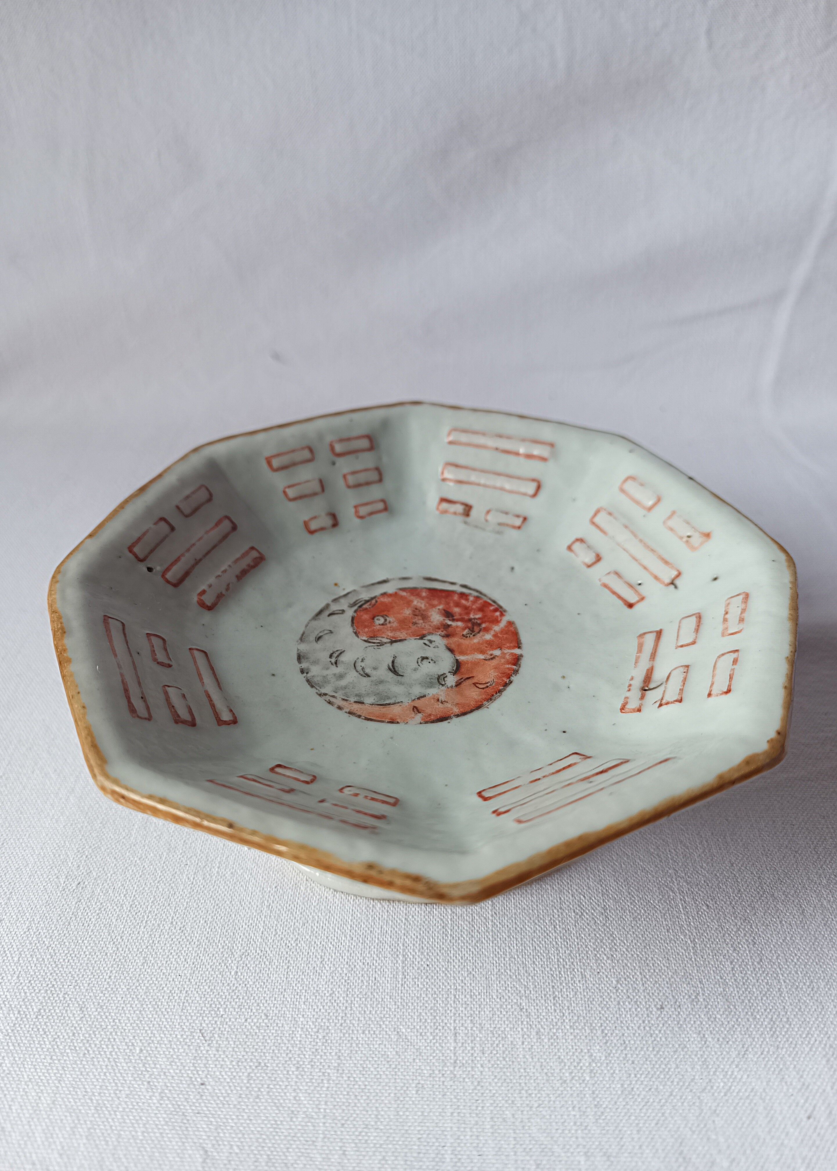 octagonal porcelain cup from China with Taoist Ying Yang decoration - c. 1900