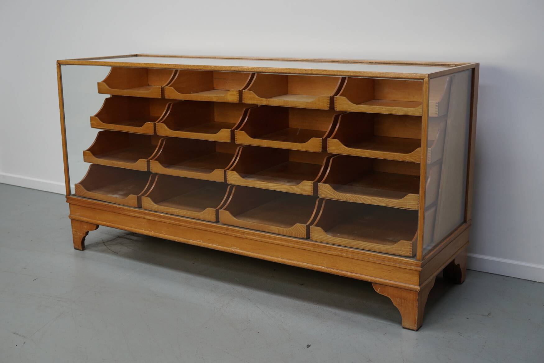 Antique Shop Counter in English Beech, circa 1920-1930