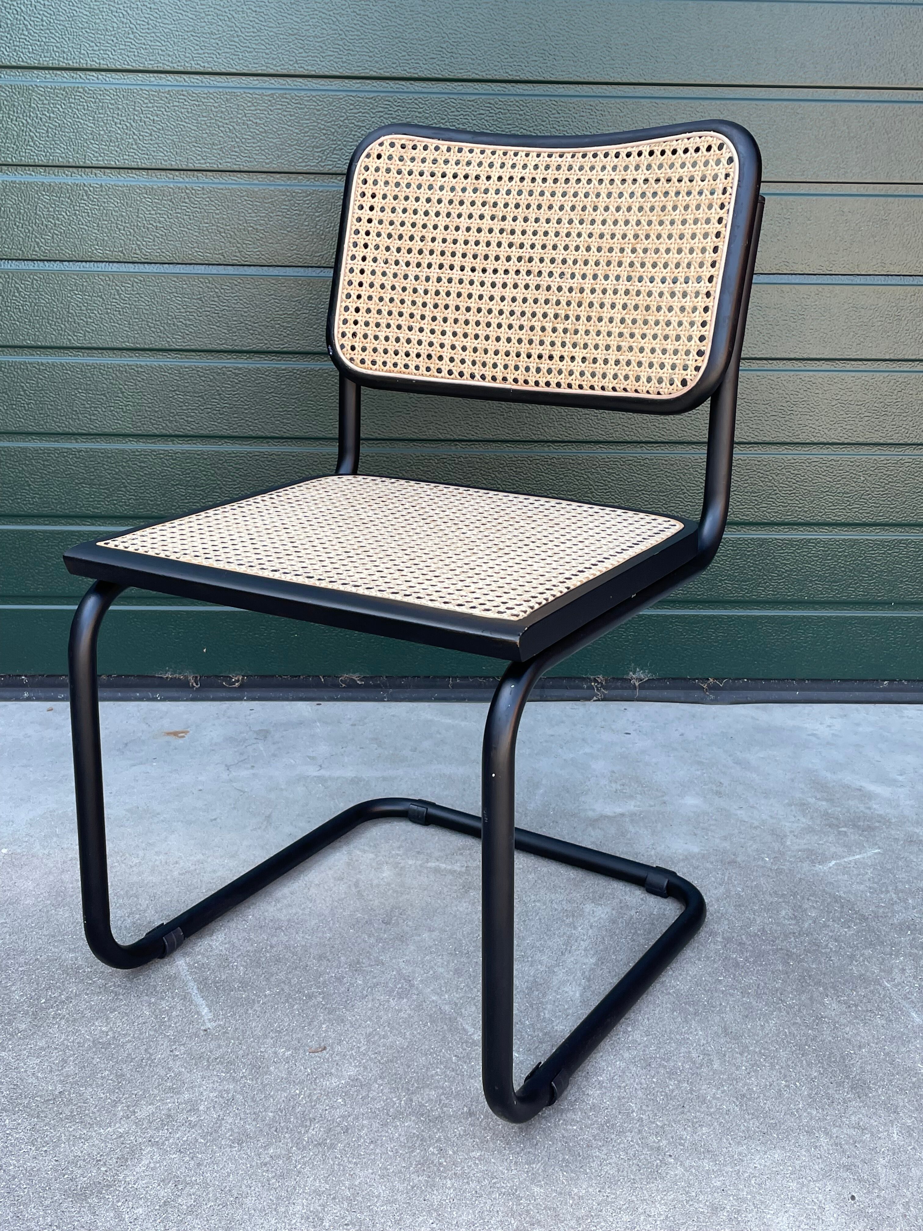 Cesca design chair b32 model in black set of four