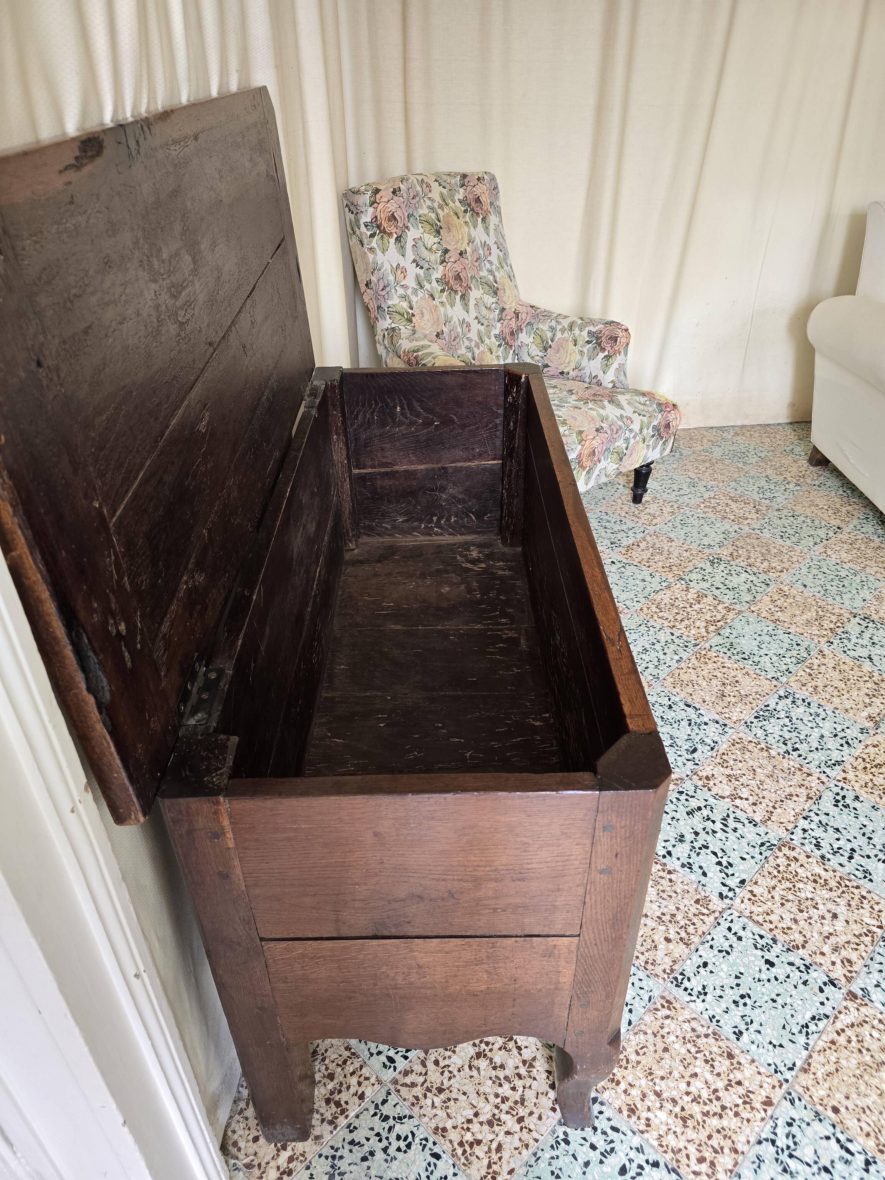 Antique trough / antique chest in solid oak – late 19th / early 20th century