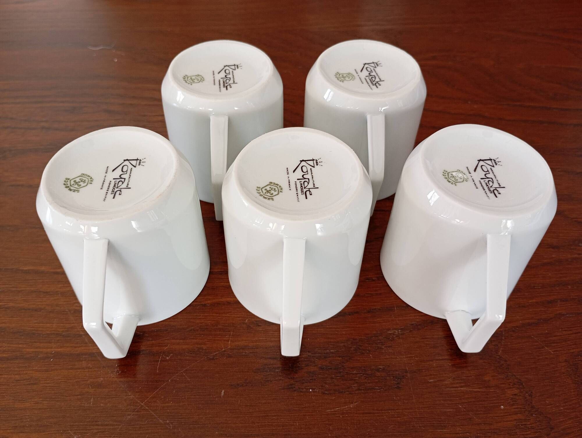 Moka cups in porcelain from Manufacture Royale (Limoges)