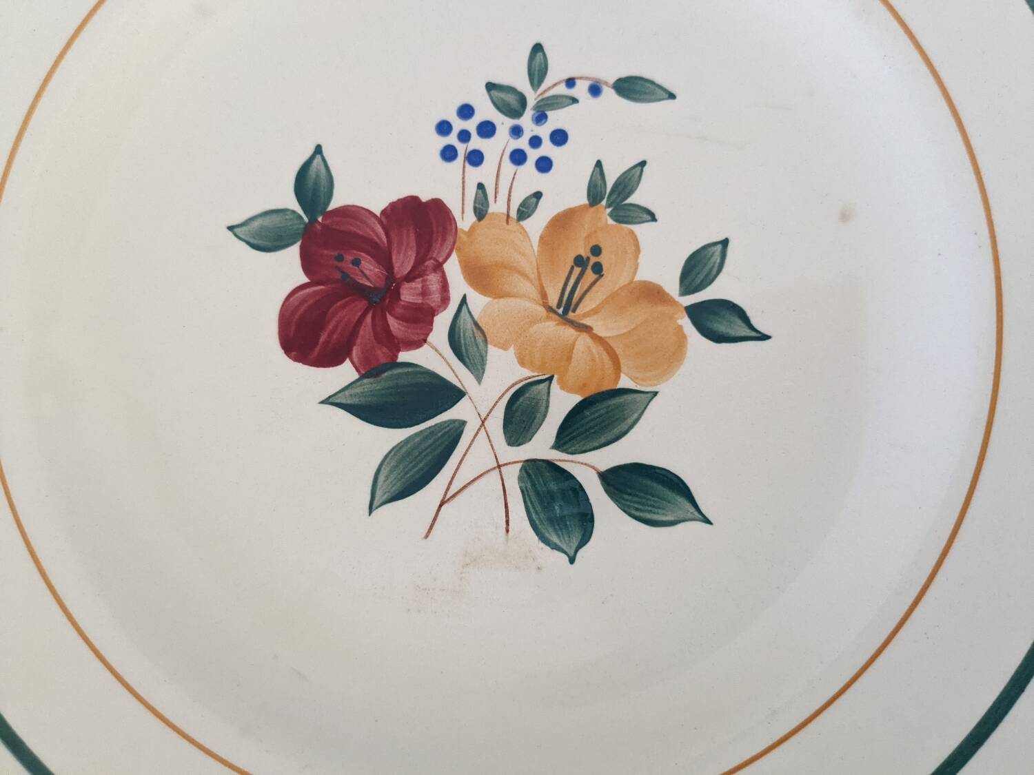 Six assiettes plates Mariette St Amand