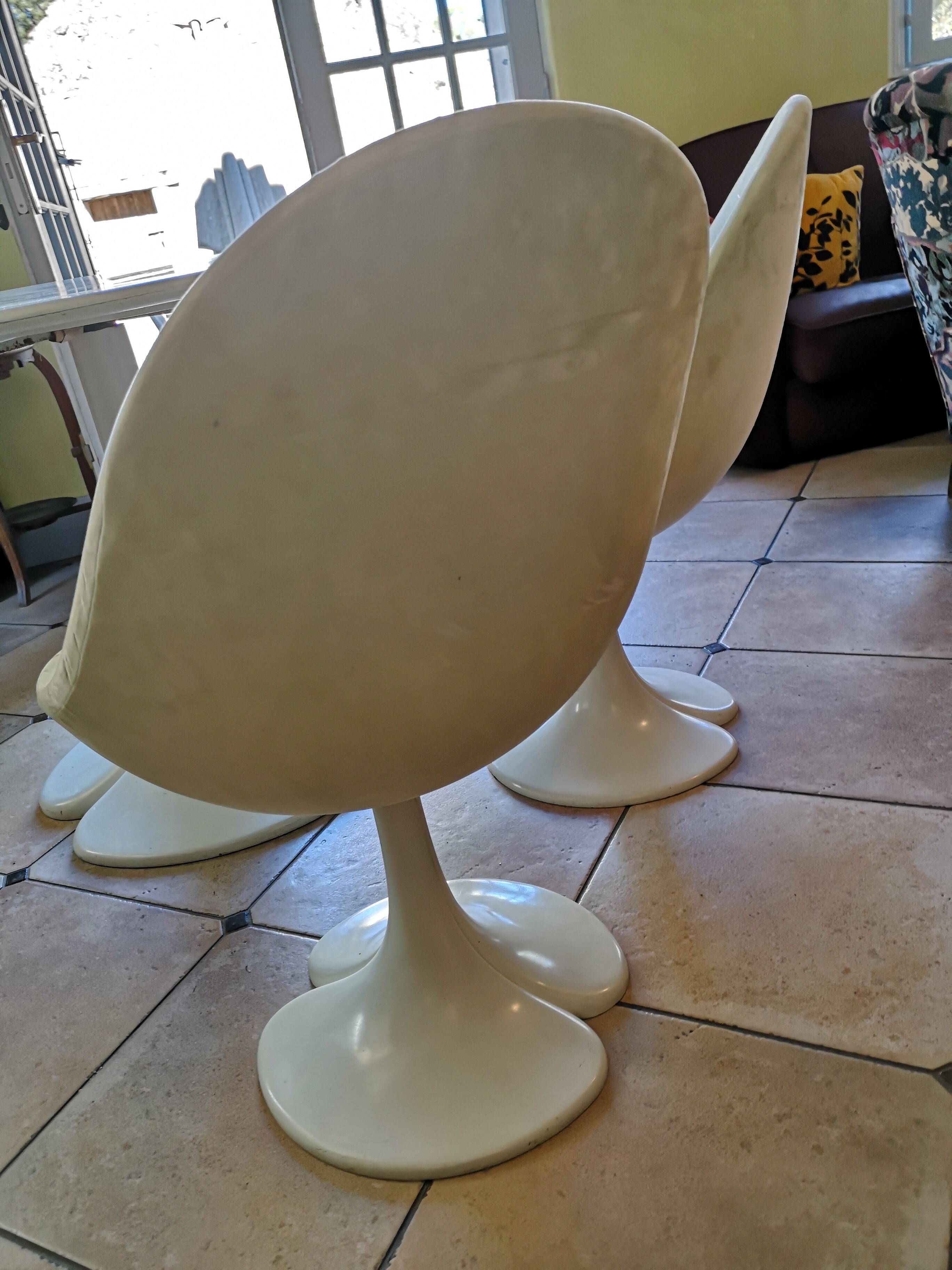 Tulip table and chair set