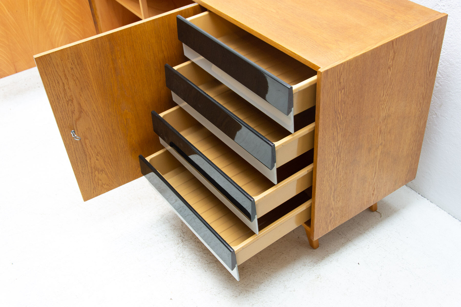 Mid Century U-460 sideboard by Jiří Jiroutek for Interiér Praha, Czechoslovakia