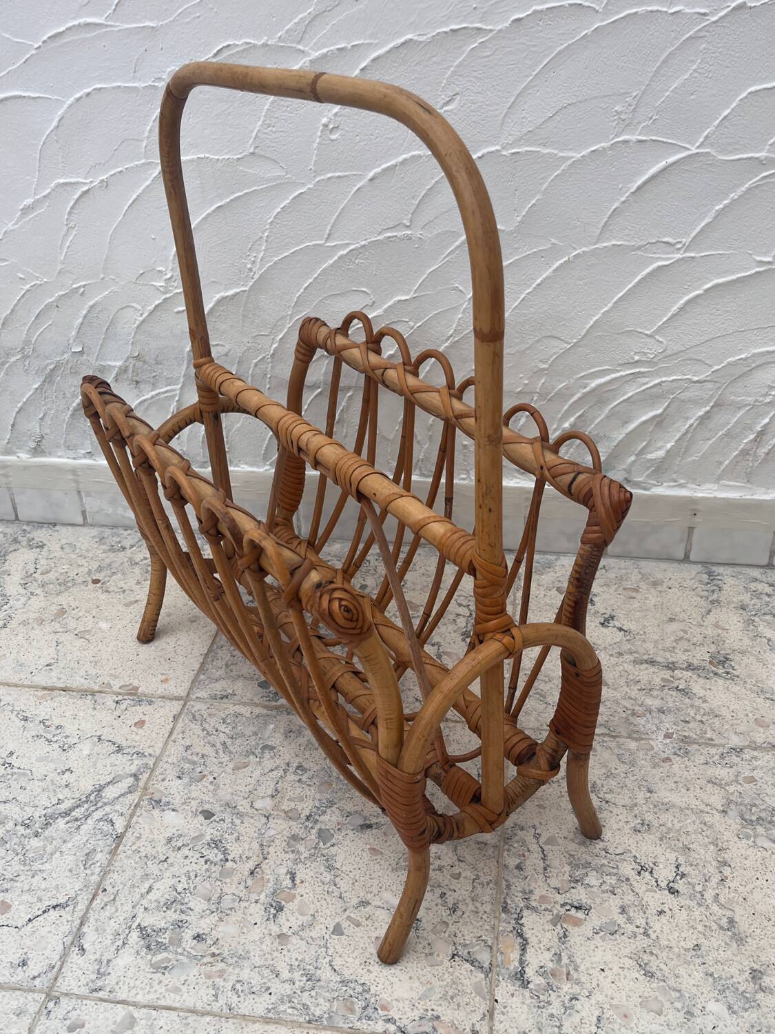 Bamboo magazine rack