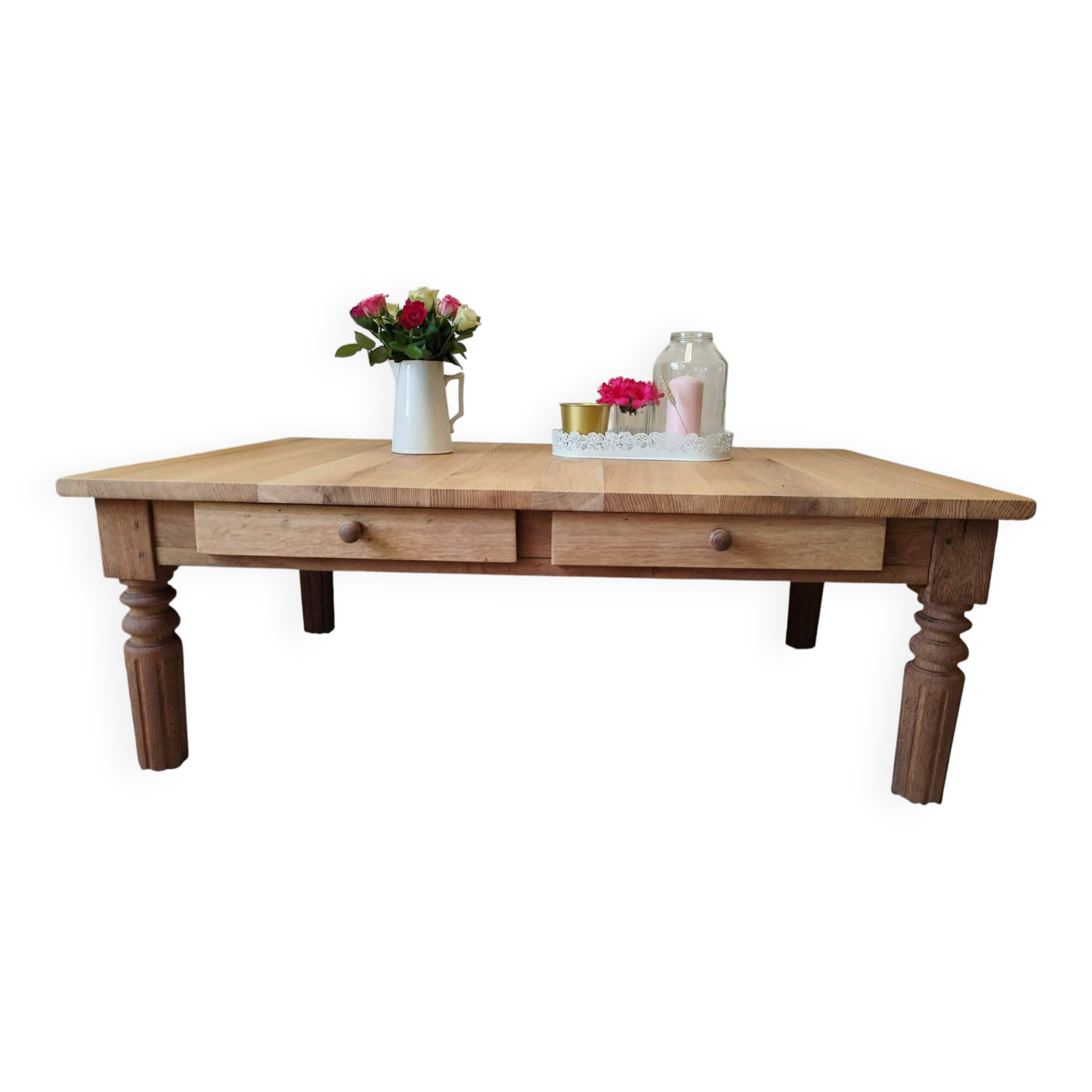 Farmhouse coffee table in oak