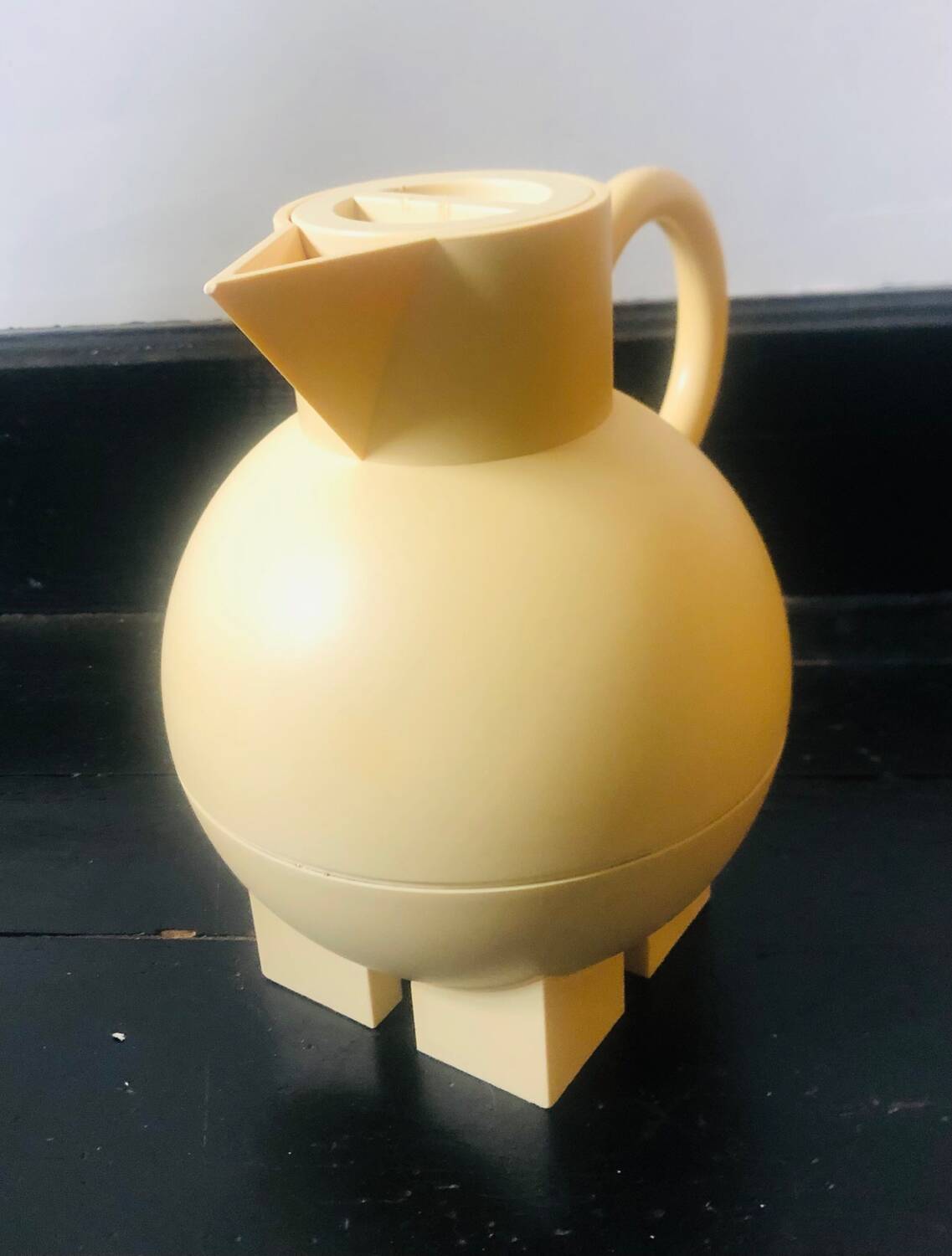 Carafe Euclid par Michael Graves pour Alessi