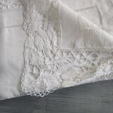 Old embroidered sheet:310x240cm