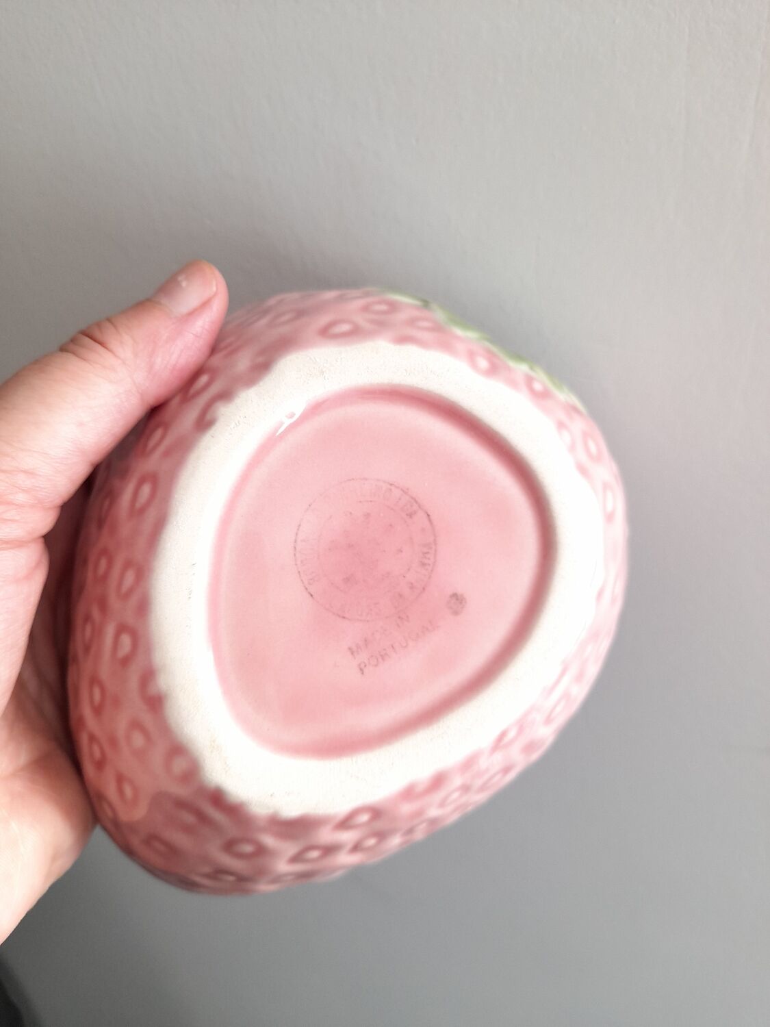 Set of 6 Bordallo Pinheiro strawberry cups