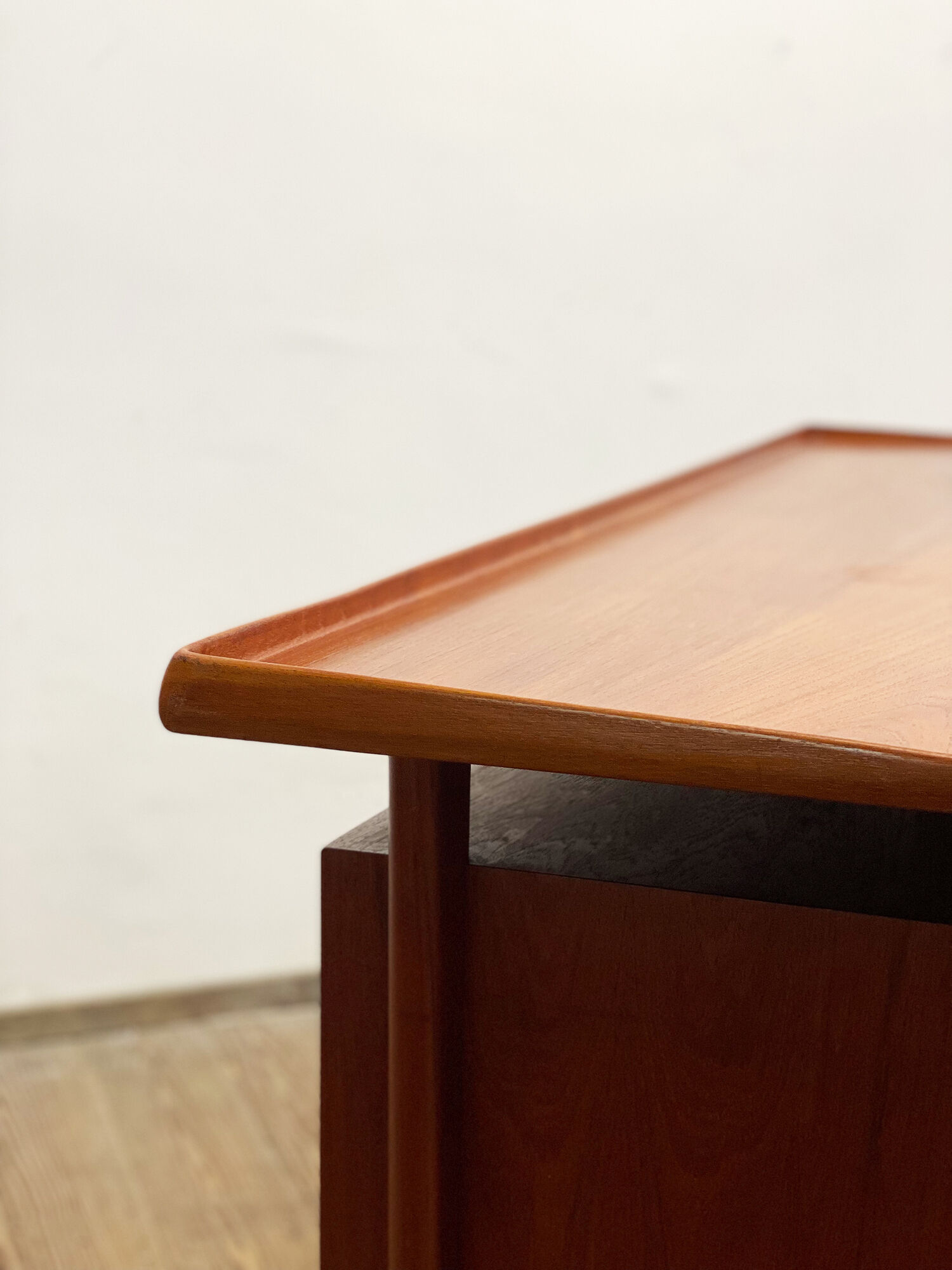 Mid-Century Danish Teak Desk by Peter Løvig Nielsen for Hedensted Møbelfabrik, Denmark, 1970s
