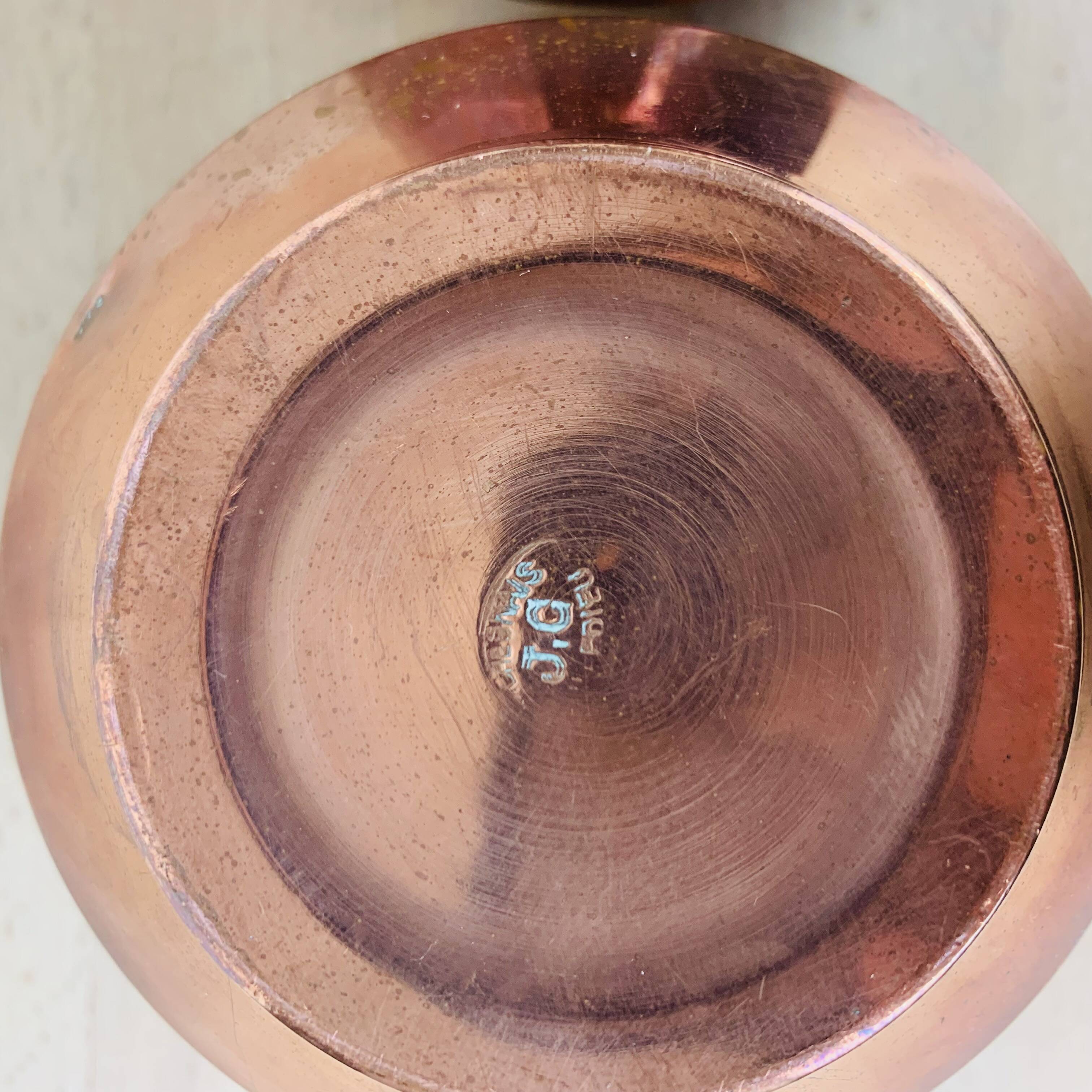 Pair of art deco pot covers in Villedieu copper