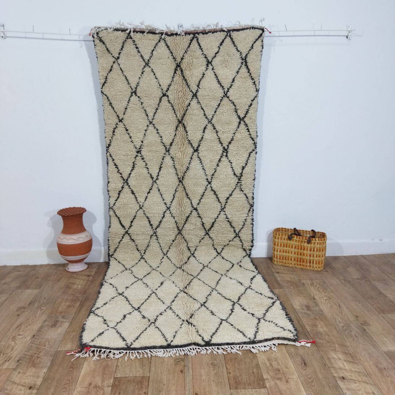Handmade wool Berber rug 295 x 117 cm