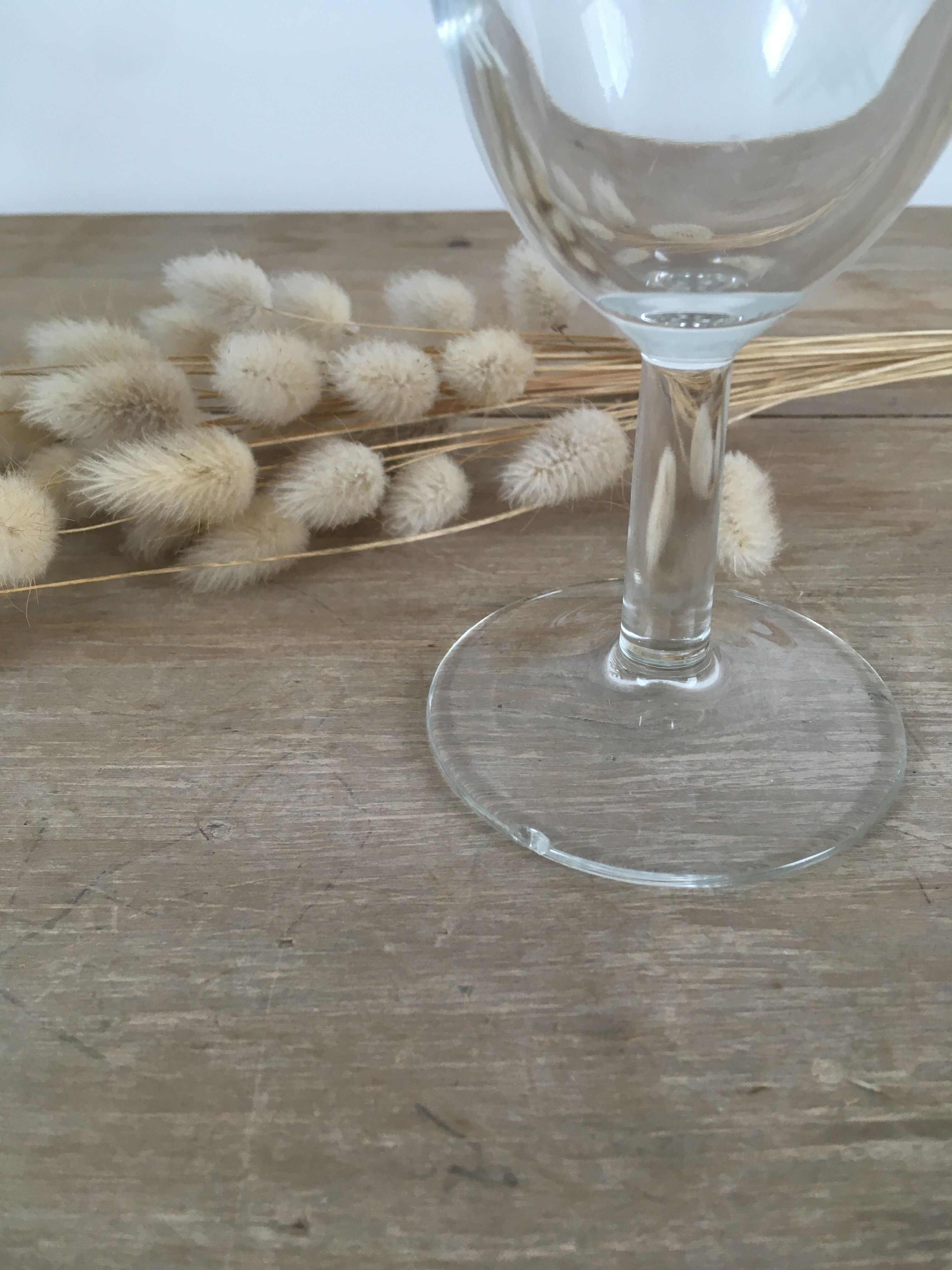 6 verres à pied en verre gravé croisillons