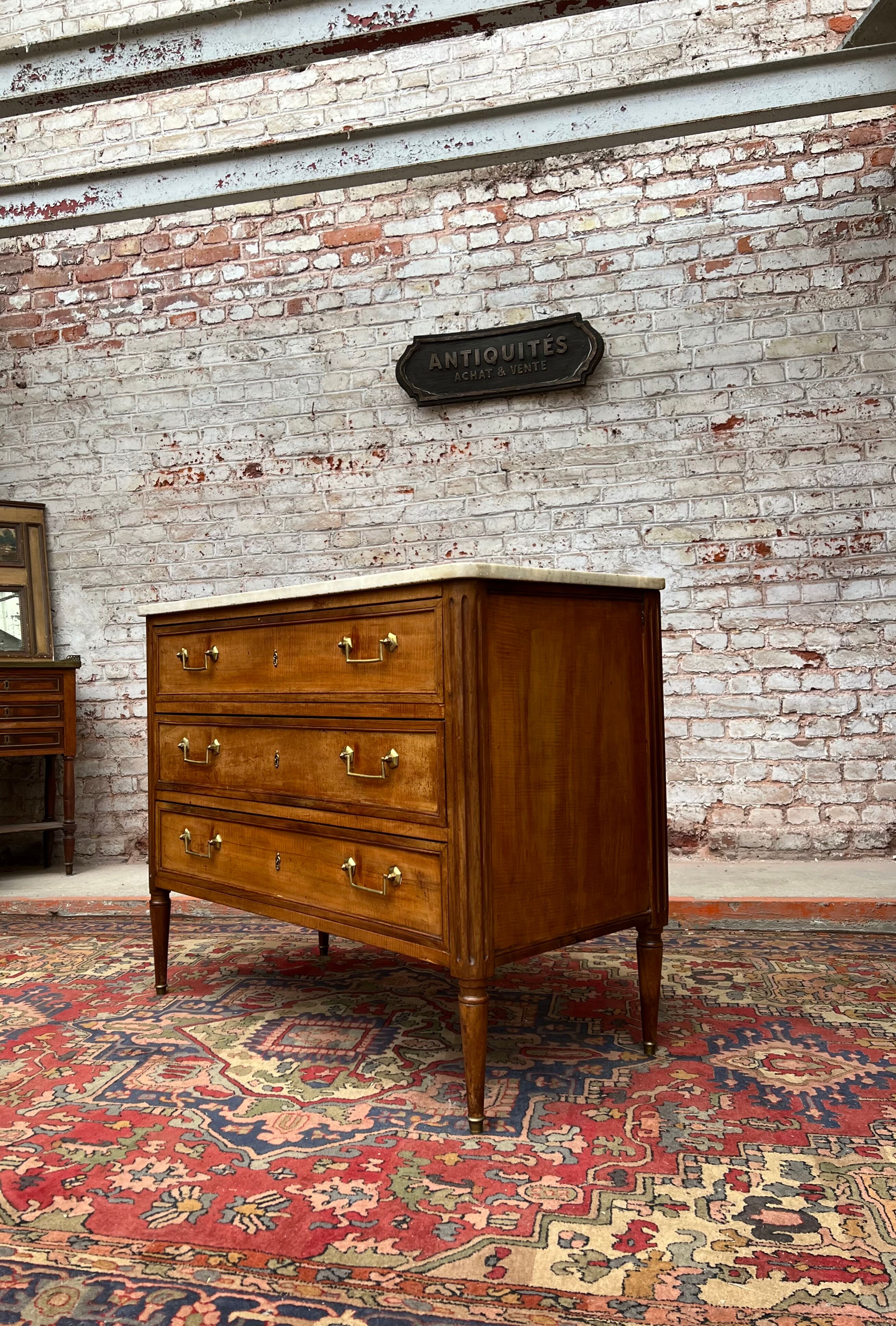 Louis XVI style mahogany chest of drawers