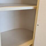 Armoire de jeune fille