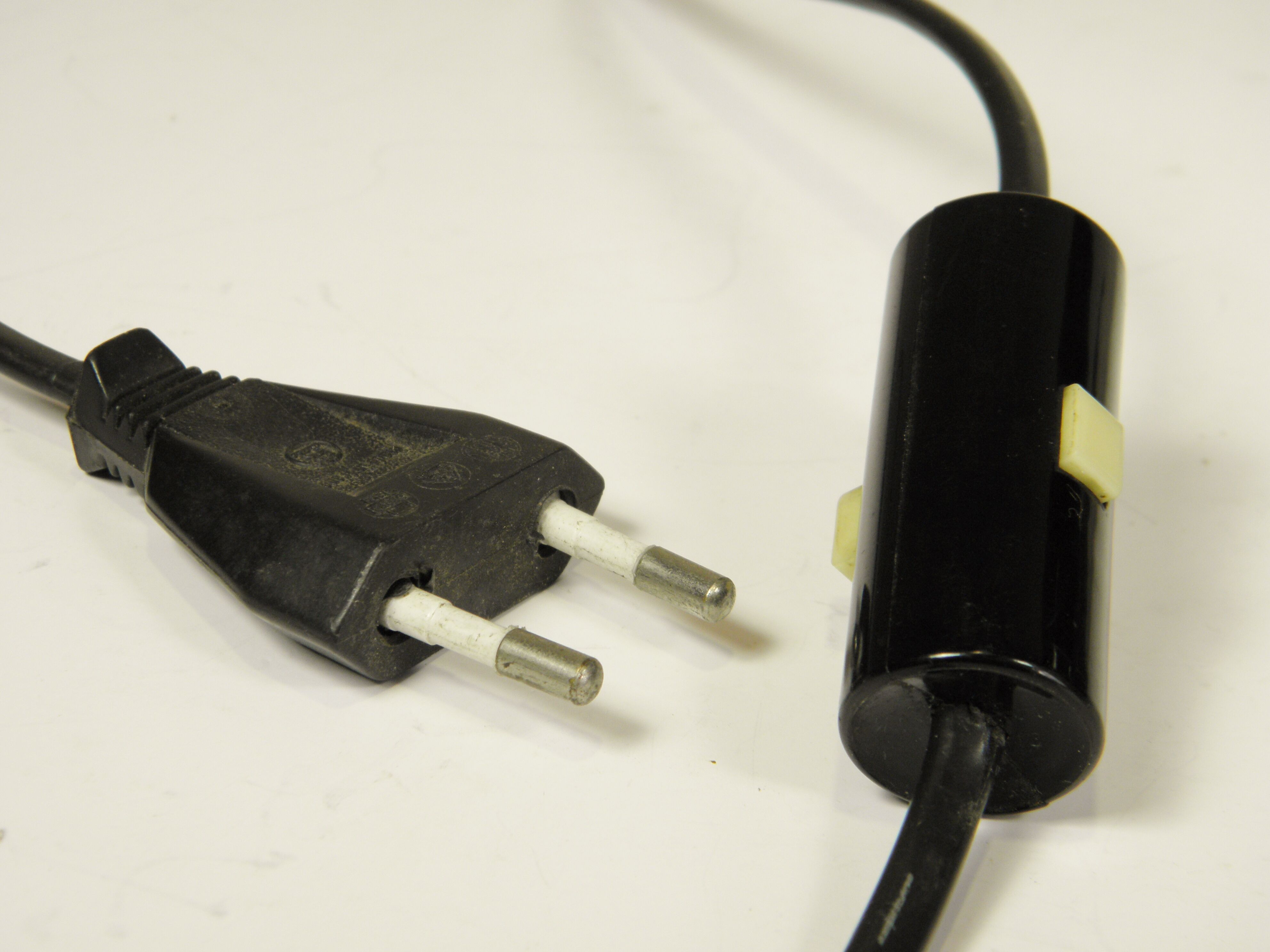 Lampe Coquille céramique et opaline